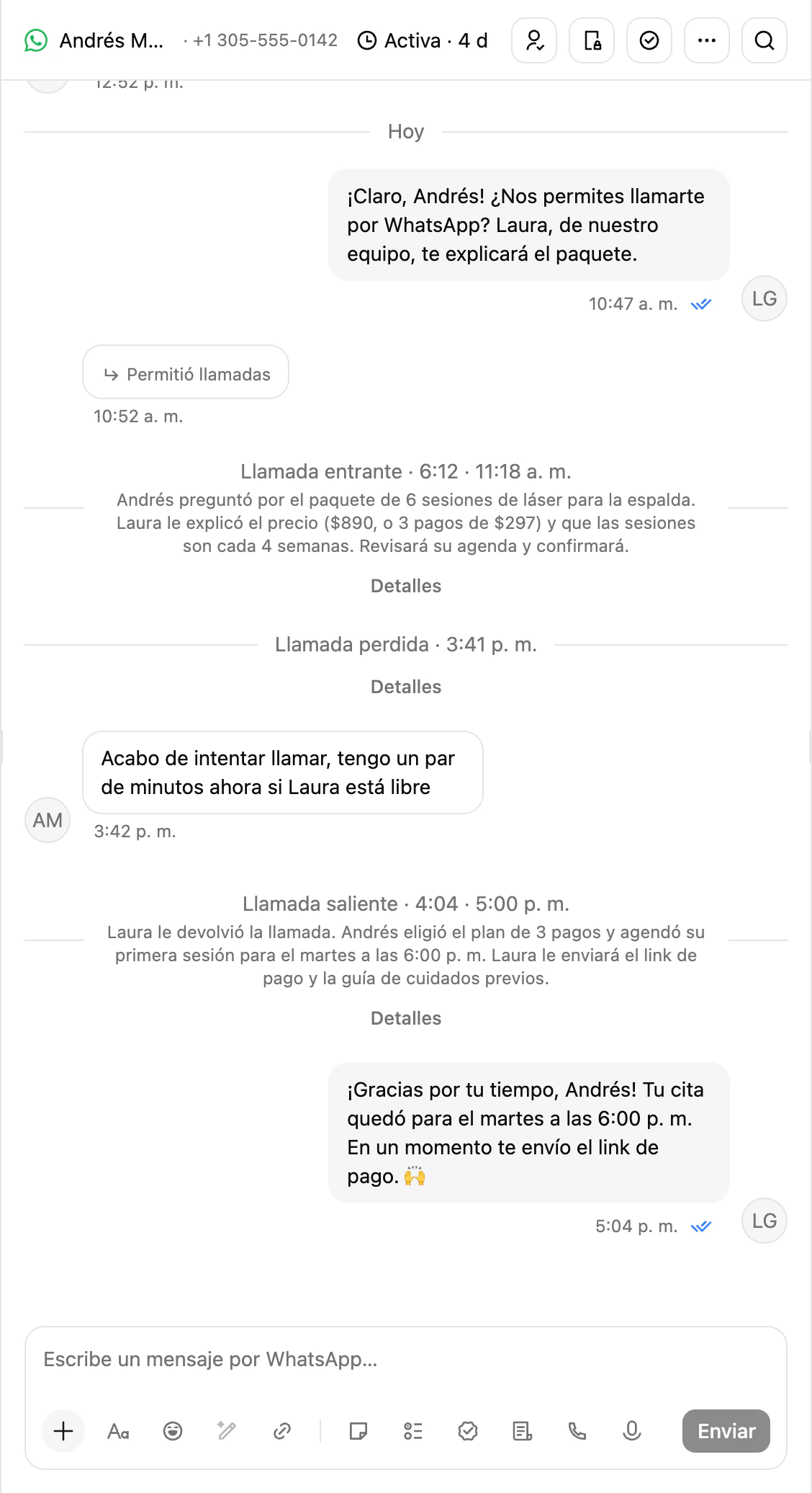 Una conversación de WhatsApp con tarjetas de llamada entrante, perdida y saliente, cada una con su resumen de IA